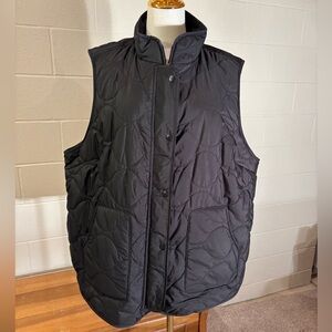 Women’s Black Quilted Vest